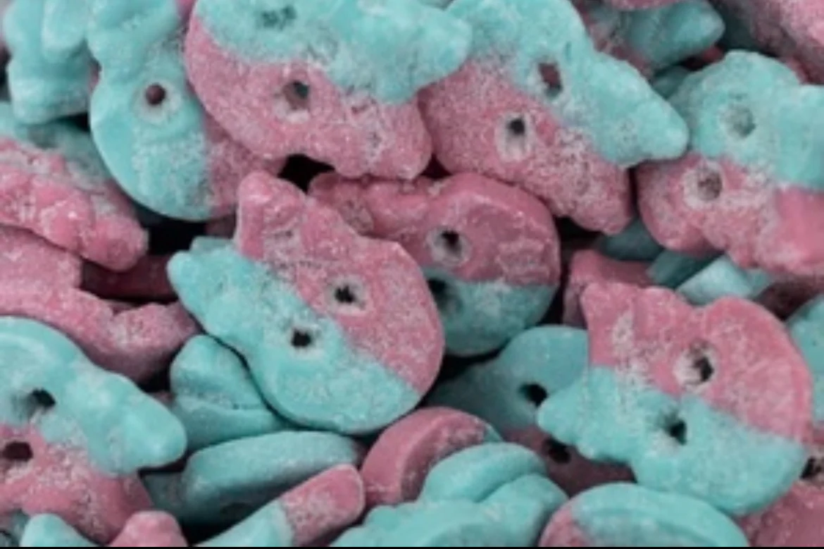 Bubs Giant Dizzy Skulls (4oz) - Swedish